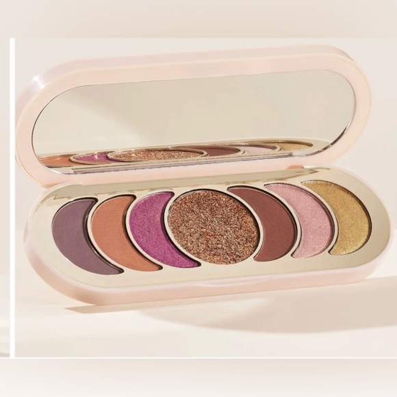 Rare Beauty Light Pink Makeup Organizer - Picture 2 of 2